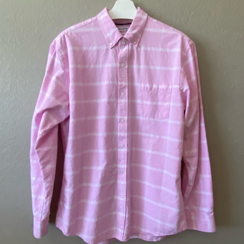 Amazon Essentials men’s button down, pink/white